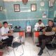 Bhabinkamtibmas Karang Anyar, Sambangi Tokoh Warga, ngobrol Kamtibmas terkini